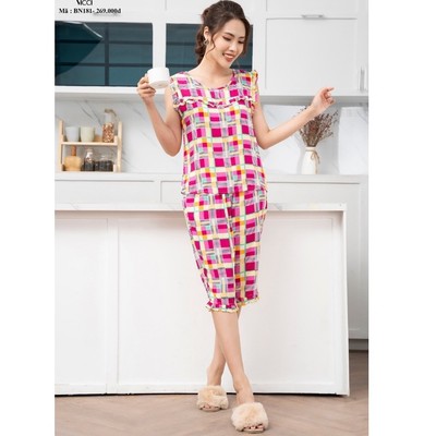 Bộ đồ mặc nhà lanh Vicci BN181 tay áo bèo nhún cách điệu, quần lửng nhiều họa tiết
