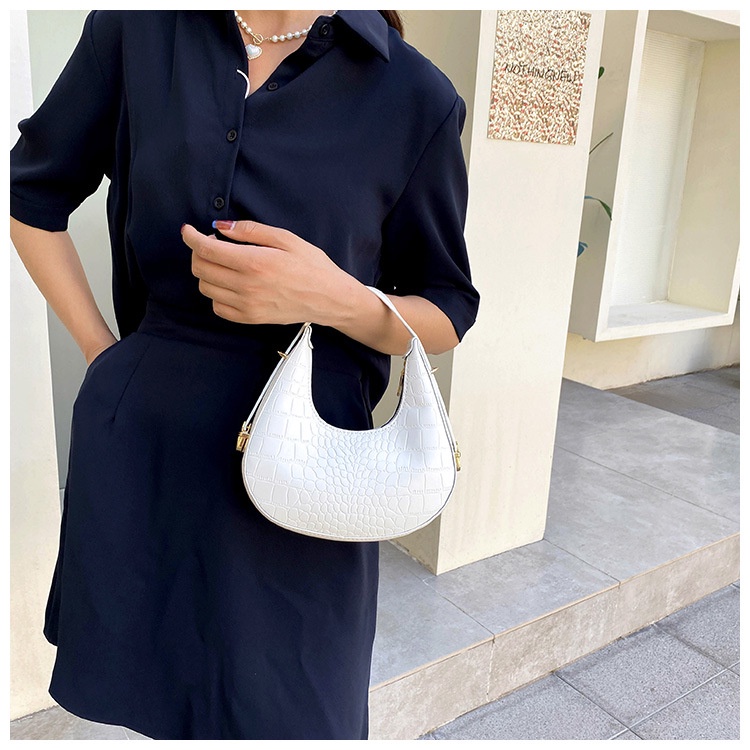 Túi đeo dưới cánh tay phong cách Pháp sang trọng thời trang mùa hè 2022 cho nữ