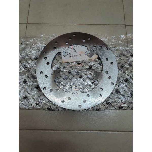 đĩa vespa 5 lỗ trước , size 220mm cho ae lên heo đồ chơi pát 220 là được ( lưu ý heo zin lắp ko dc )