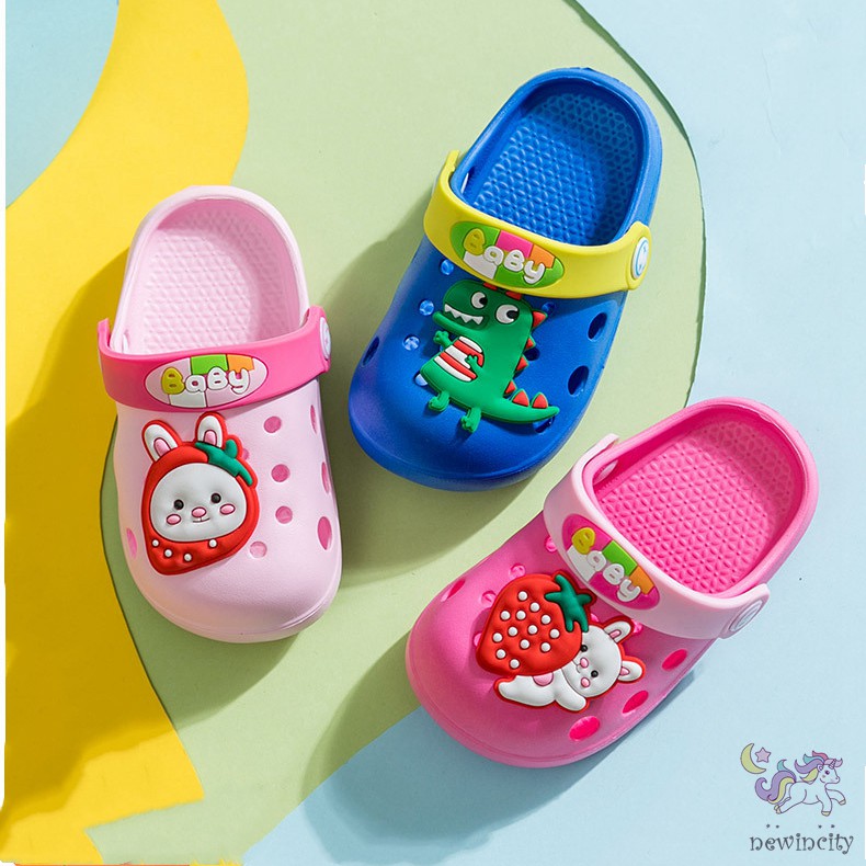 Dép Kiểu Họa Tiết Hoạt Hình Xinh Xắn Thoáng Mát Cho Bé Trai Gái Phong Cách Hàn Quốc