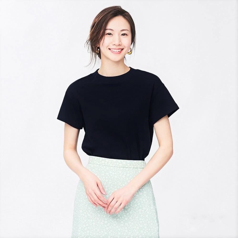 Áo thun nữ trắng trơn Crew-Neck T-shirt chất vải mềm , thoáng mát , co giãn ChiDu - TA021