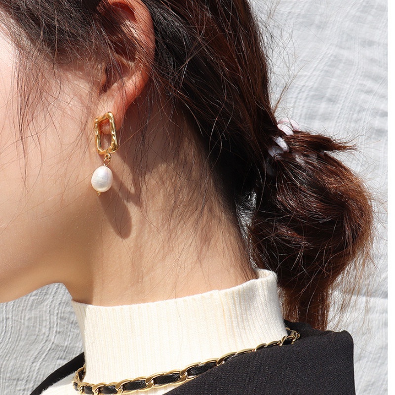 Bông Tai Tòn Ten Titan Ko Han Rỉ TT 3941