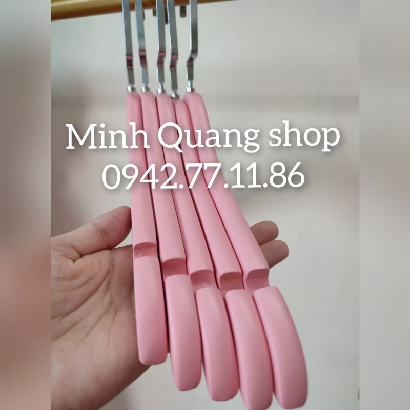 móc treo quần áo bằng gỗ, móc gỗ nữ màu hồng,mắc quần áo màu hồng cổ tròn có rãnh chống tuột,mắc trteo quần áo