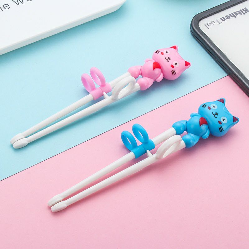 Đũa Tập Gắp, Đũa Xỏ Ngón Tập Gắp Cho Bé Hình Mèo Đáng Yêu Chất Liệu An Toàn