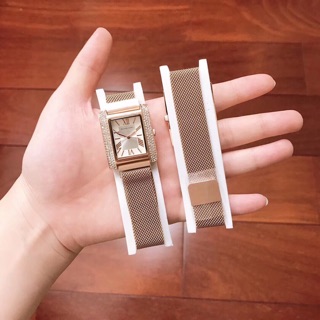 Đồng hồ dây lưới nút hít nam châm