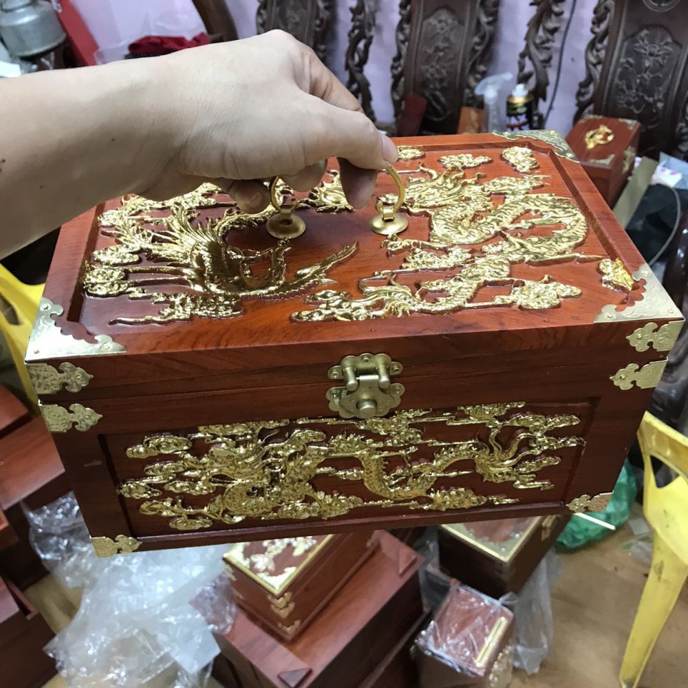 Cốp đựng gia phả,tiền hầu trạm tứ ninh đẹp free ship