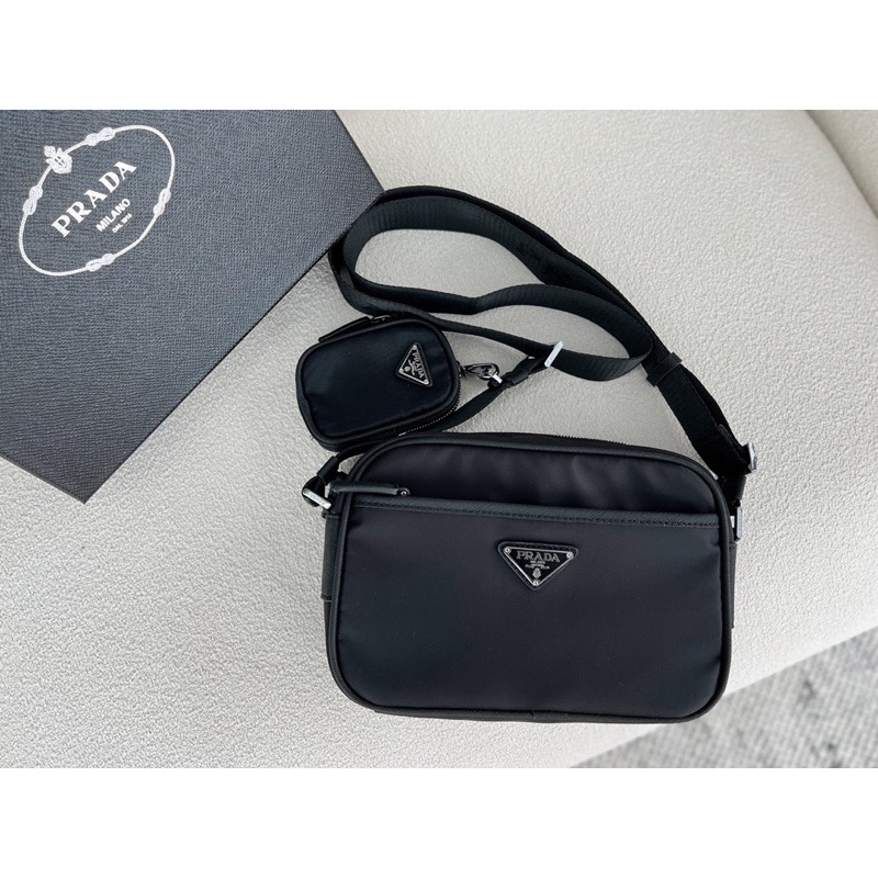 Túi đeo chéo nam thương hiệu Prada cao cấp