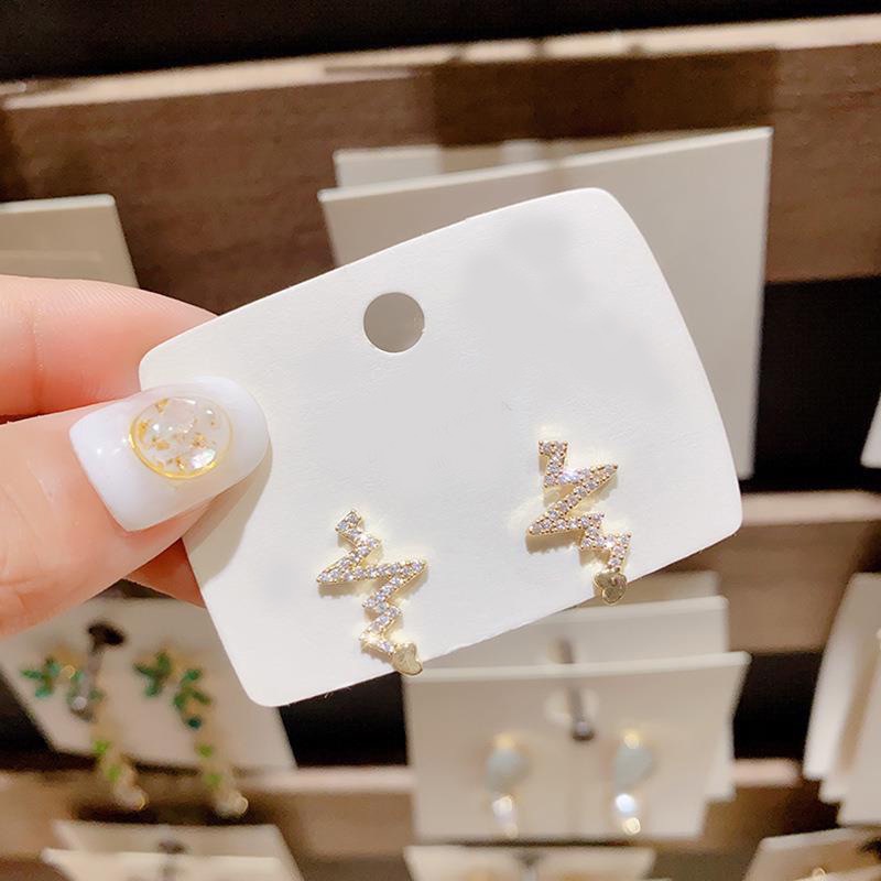 Khuyên tai nữ thiết kế dễ thương đuôi bông tai hình trái tim lấp lánh BT19