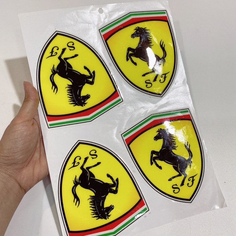 Decal tem dập nổi hình ngựa vàng Ferrari size lớn cao cấp dán xe máy, ô tô, mũ bảo hiểm chống thấm nước, chống bay màu
