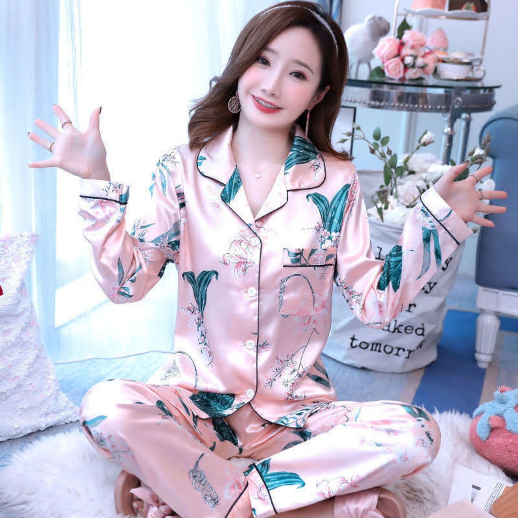 Đồ bộ pijama lụa satin cao cấp quần dài áo tay dài hoạ tiết sinh động sang trọng mặc ngủ mặc nhà