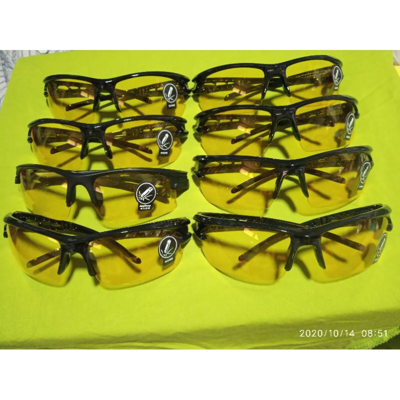 Kính mát 2 trong 1 đi ngày lẫn đêm giá sinh viên | BigBuy360 - bigbuy360.vn