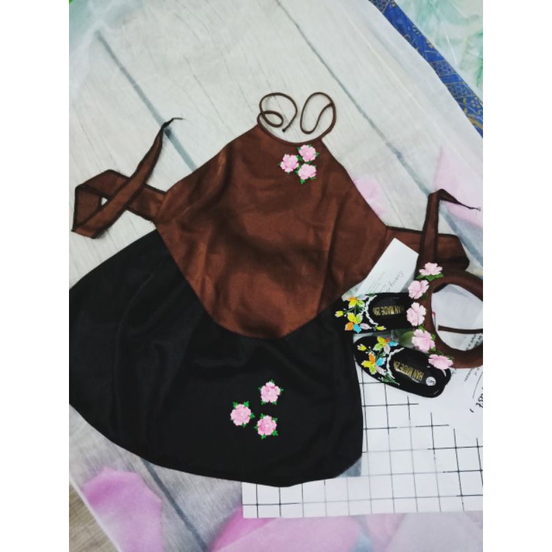 [Hàng thiết kế] Váy yếm đào màu nâu truyền thống cho bé gái cực kì dể thương