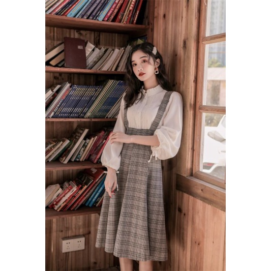 Set yếm midi kẻ caro đan dây lưng + Áo sơ mi cổ bèo tay bồng vintage retro