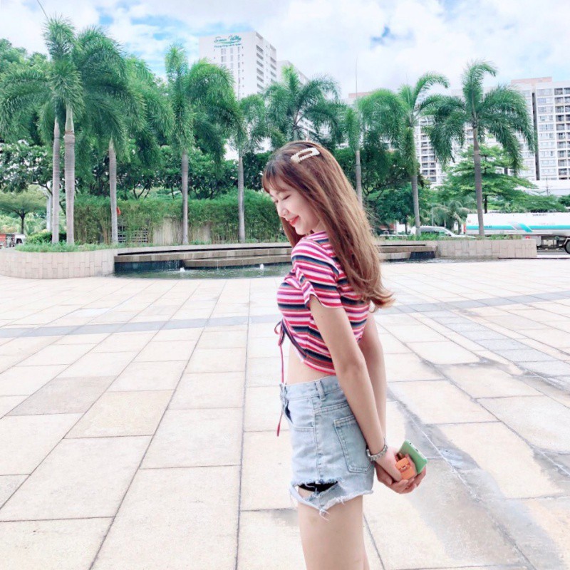 ÁO CROPTOP SỌC RÚT DÂY NGỰC TUYẾT'S HOUSE B6-4-2 | BigBuy360 - bigbuy360.vn