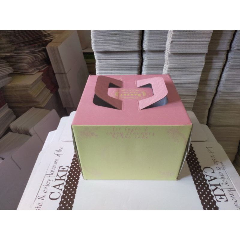Hộp bánh kem cao cấp size 20,24,27,30, 35