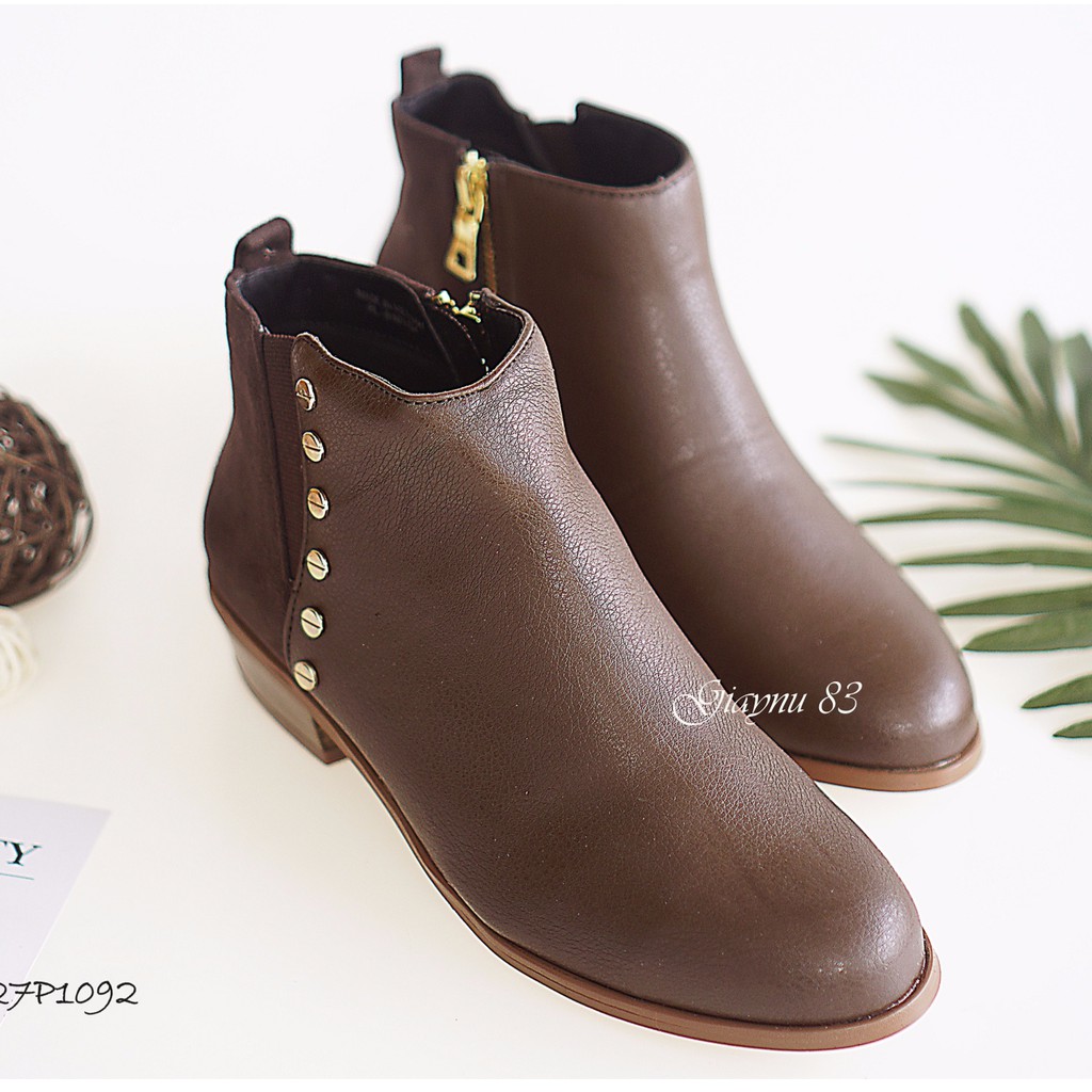 Boot phối đinh tán