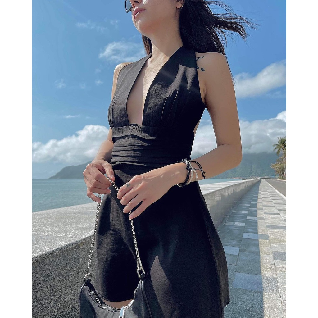 LEMONCHICVN - Đầm xẻ ngực cột eo cột cổ hở lưng - D199