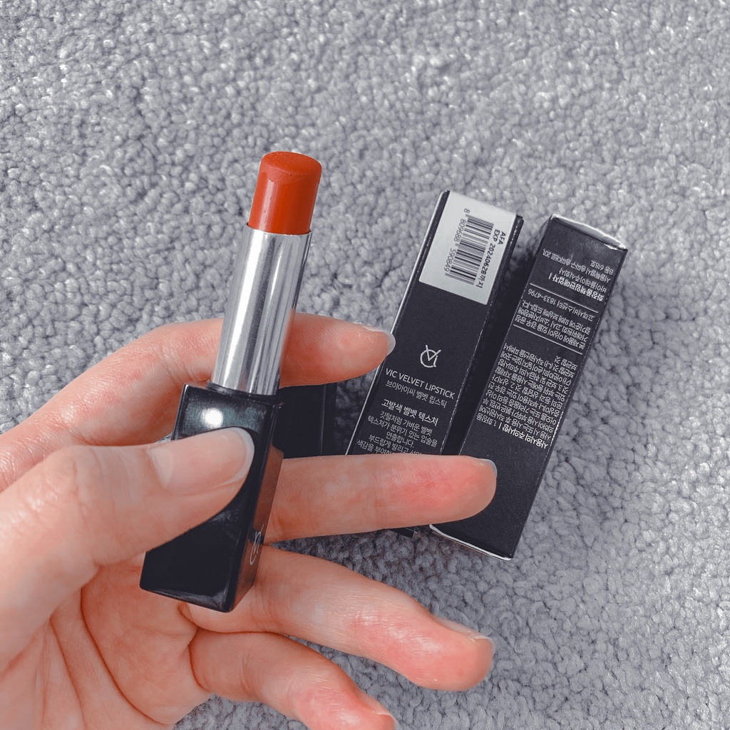 Son Lì Vic Velvet Lipstick Tông Màu Thời Thượng Không Gây Khô Môi 3g