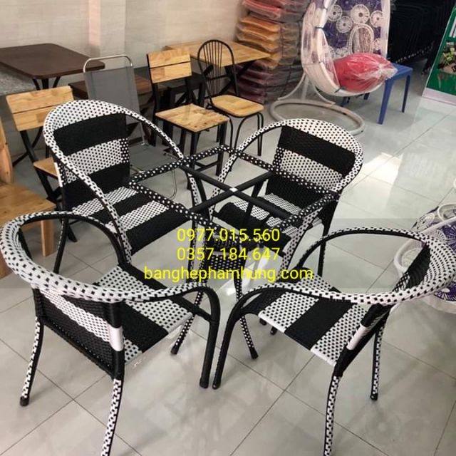 Bộ bàn ghế cafe thanh lý giá rẻ