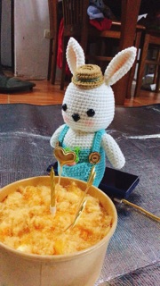 (Có sẵn) Thỏ len móc handmade