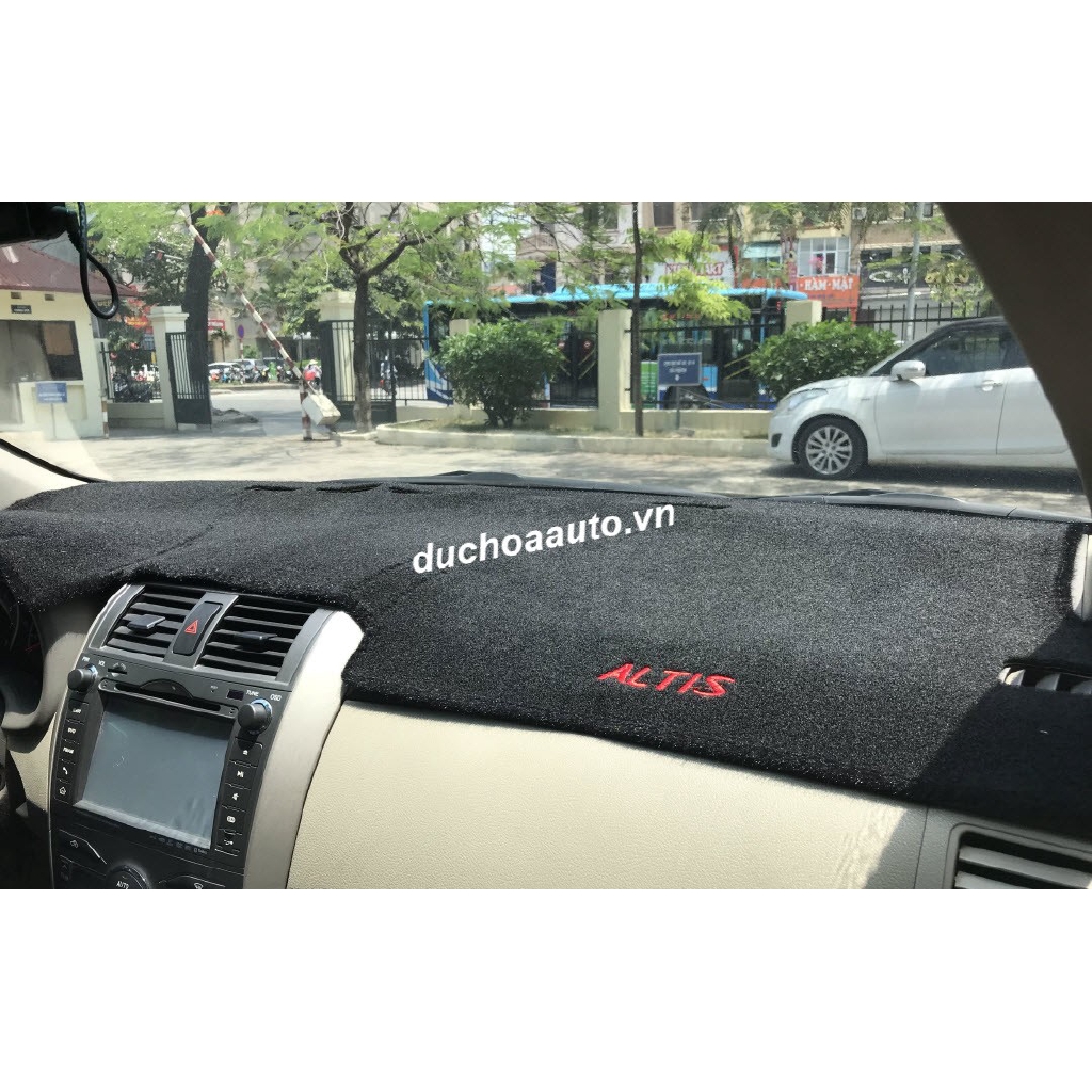 Thảm che nắng táp lô theo xe Toyota Altis 2009-2013