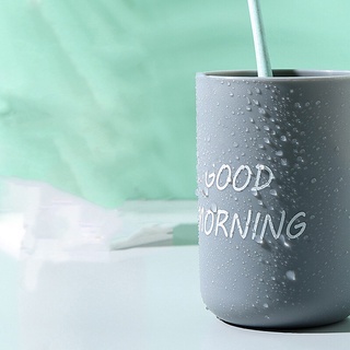 PP Plastic Material Toothbrush Holder Portable Travel Pack