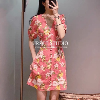 Váy hoa cổ V cúc bọc siêu xinh