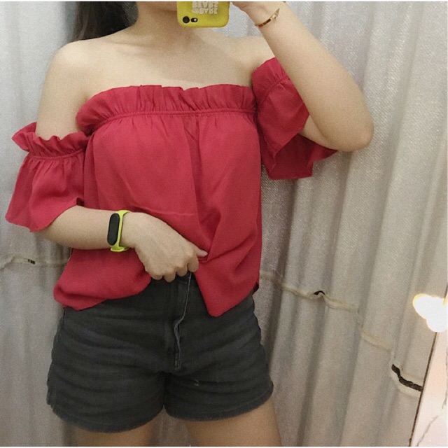 Áo rớt vai phối bèo