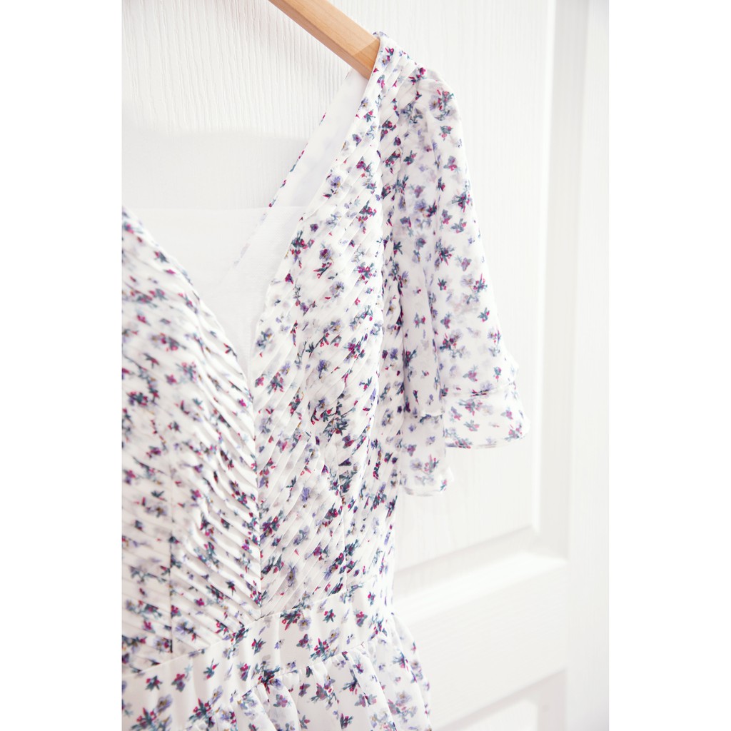 SÒ VINTAGE - NAVIE Đầm hoa cổ tim tay cánh tiên xếp tầng | BigBuy360 - bigbuy360.vn