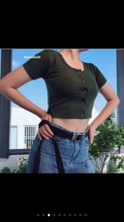 ÁO CROPTOP CÚC BẤM (kéo xem ảnh thật shop chụp)