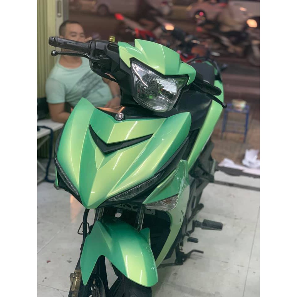 Decal-xe-máy-xanh-táo-ánh-vàng