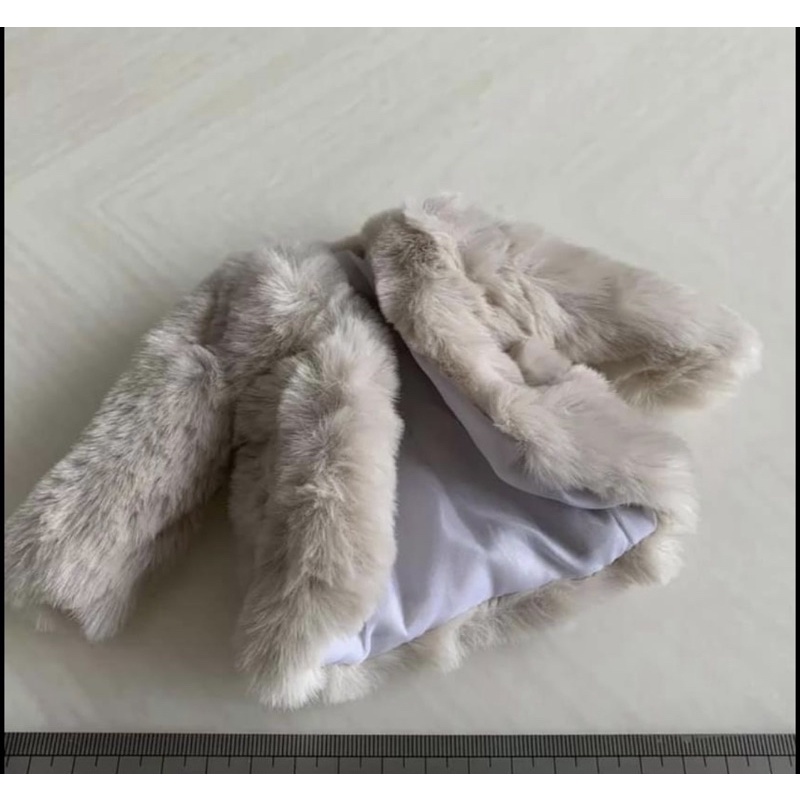 Áo khoác lông búp bê