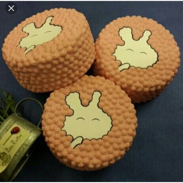 Squishy bánh mặt thỏ