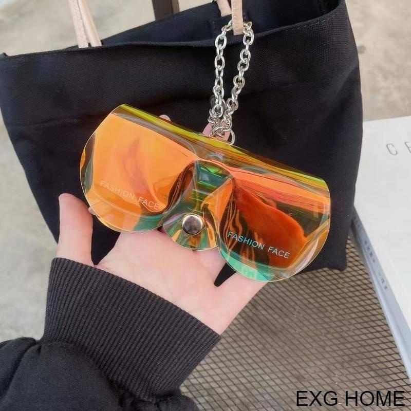 Túi Đựng Mắt Kính Cầm Tay Trong Suốt Phối Dây Xích Dành Cho Nữ Và Nam