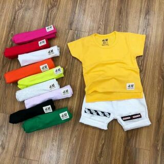 Set bộ áo và quần 120 k .
