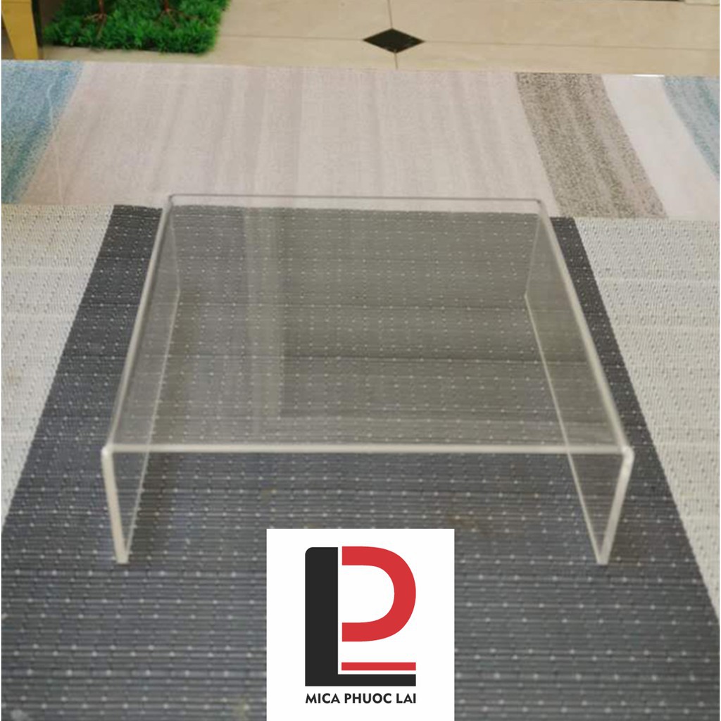 Kệ mica chữ U trưng bày sản phẩm