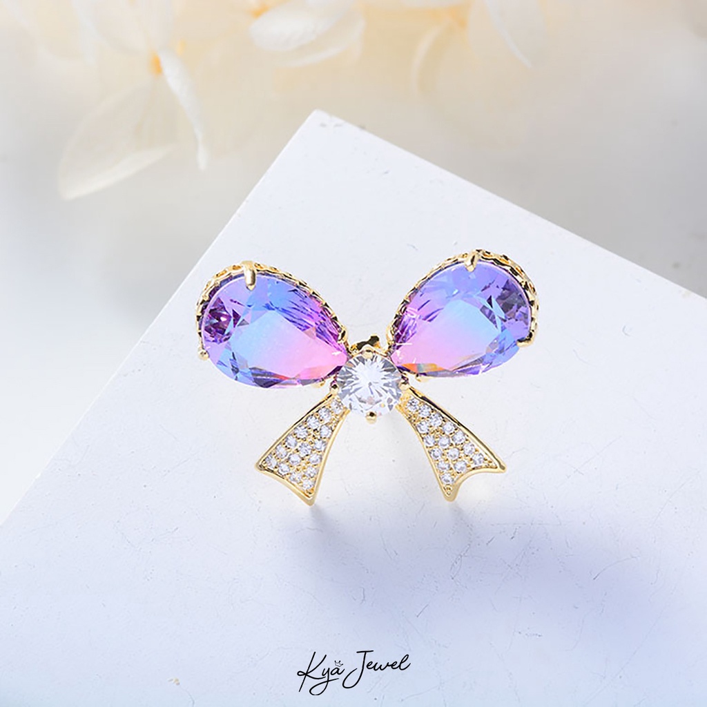 Pin Cài áo Kya Jewel nơ tím xanh ấn tượng