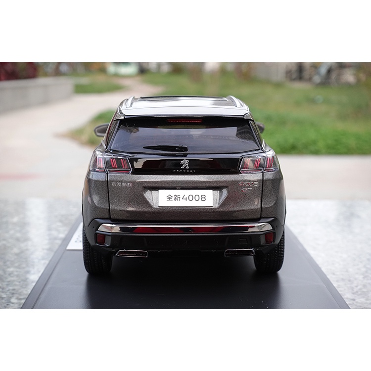 Mô hình xe Peugeot 4008 1:18
