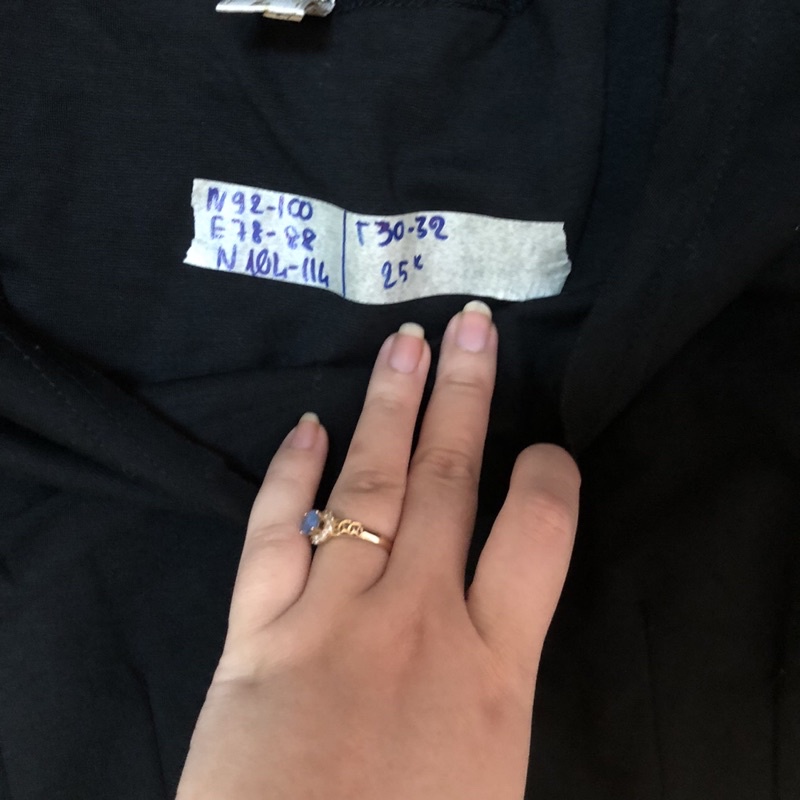 Đầm đen suông trơn hàng si 2hand