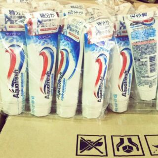 Kem đánh răng Aquafresh 140g (Nhật)