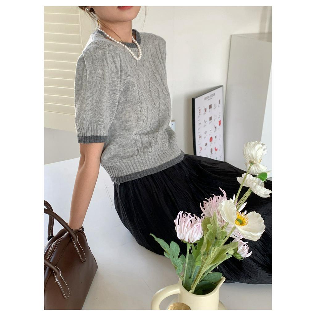 Áo Dệt Kim Chui Đầu Cổ Tròn Ngắn Tay Màu Sắc Tương Phản Dễ Phối Đồ 6177