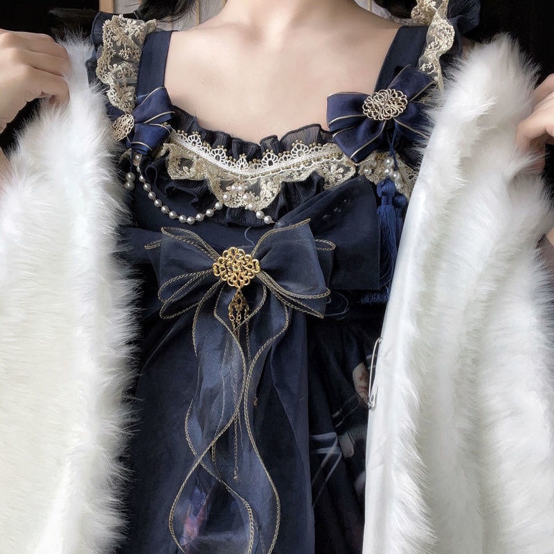 Đầm hai dây màu đỏ phong cách lolita thời trang năm mới