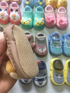 Giày vải cho bé tập đi