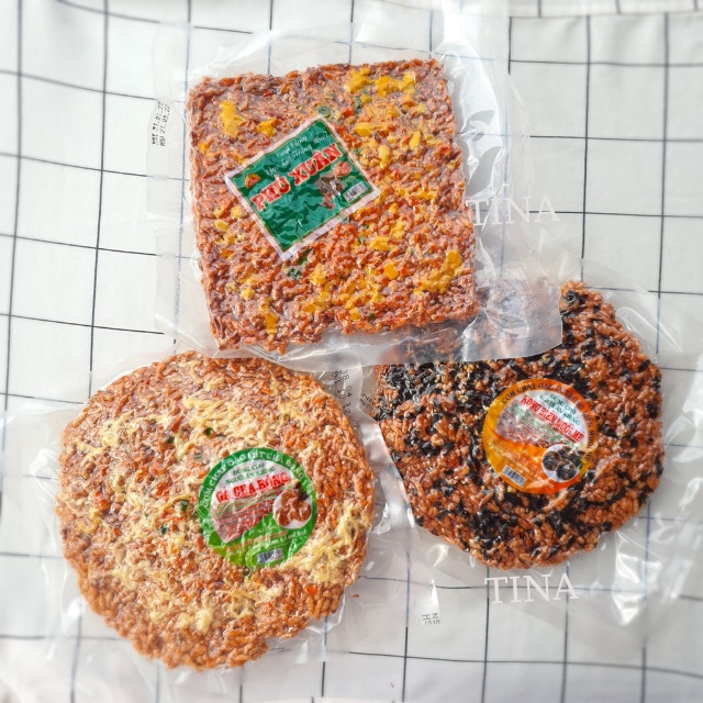 Cơm Cháy Gạo Lứt Chà Bông Ức Gà, Rong Biển, Trứng Muối Ăn Kiêng Giảm Cân - Eatclean - Healty Hạt Dinh Dưỡng TINA (100Gr)
