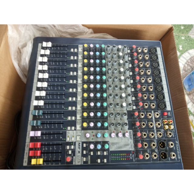 Mixer bàn Soundcraft MFX 8/2 Bảo hành chính hãng: 12 tháng