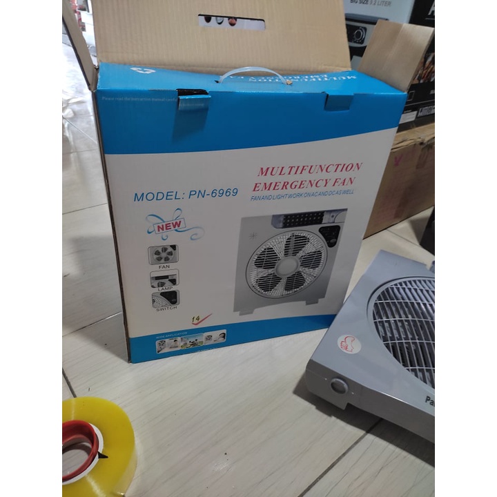 Quạt tích điện PANASONIC6969