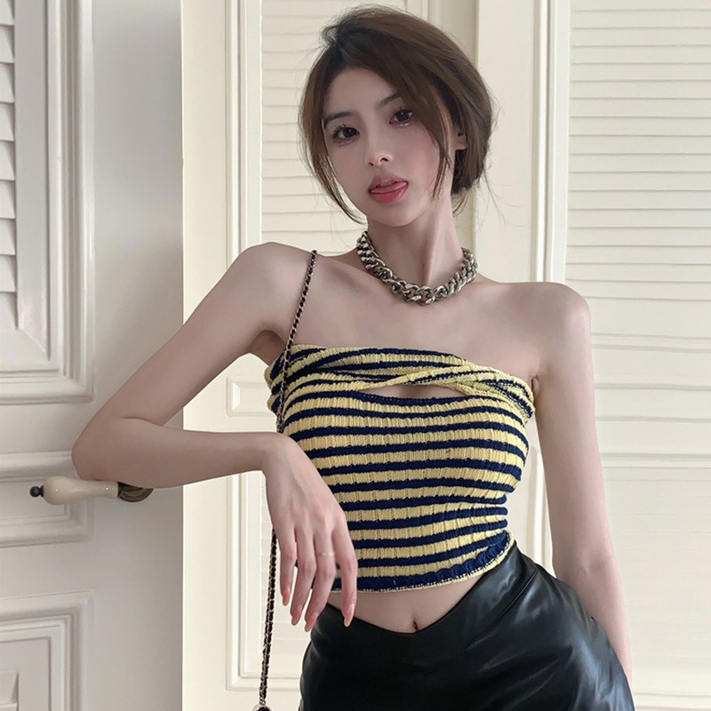 Áo Lửng Hai Dây Hở Lưng Họa Tiết Kẻ Sọc Phong Cách Hàn Quốc Quyến Rũ Cho Nữ