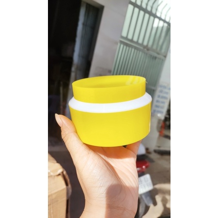 hủ 200gr vàng viền trắng (có nắp lót)