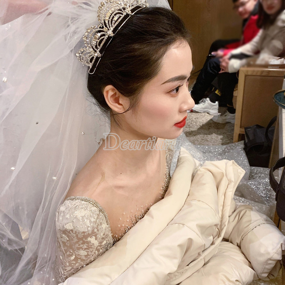 Cài tóc hình vương miện đính đá lấp lánh sang trọng dành cho cô dâu