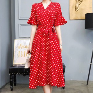 Đầm tay ngắn dáng chữ A hoạ tiết chấm bi thiết kế cổ chữ V nữ tính